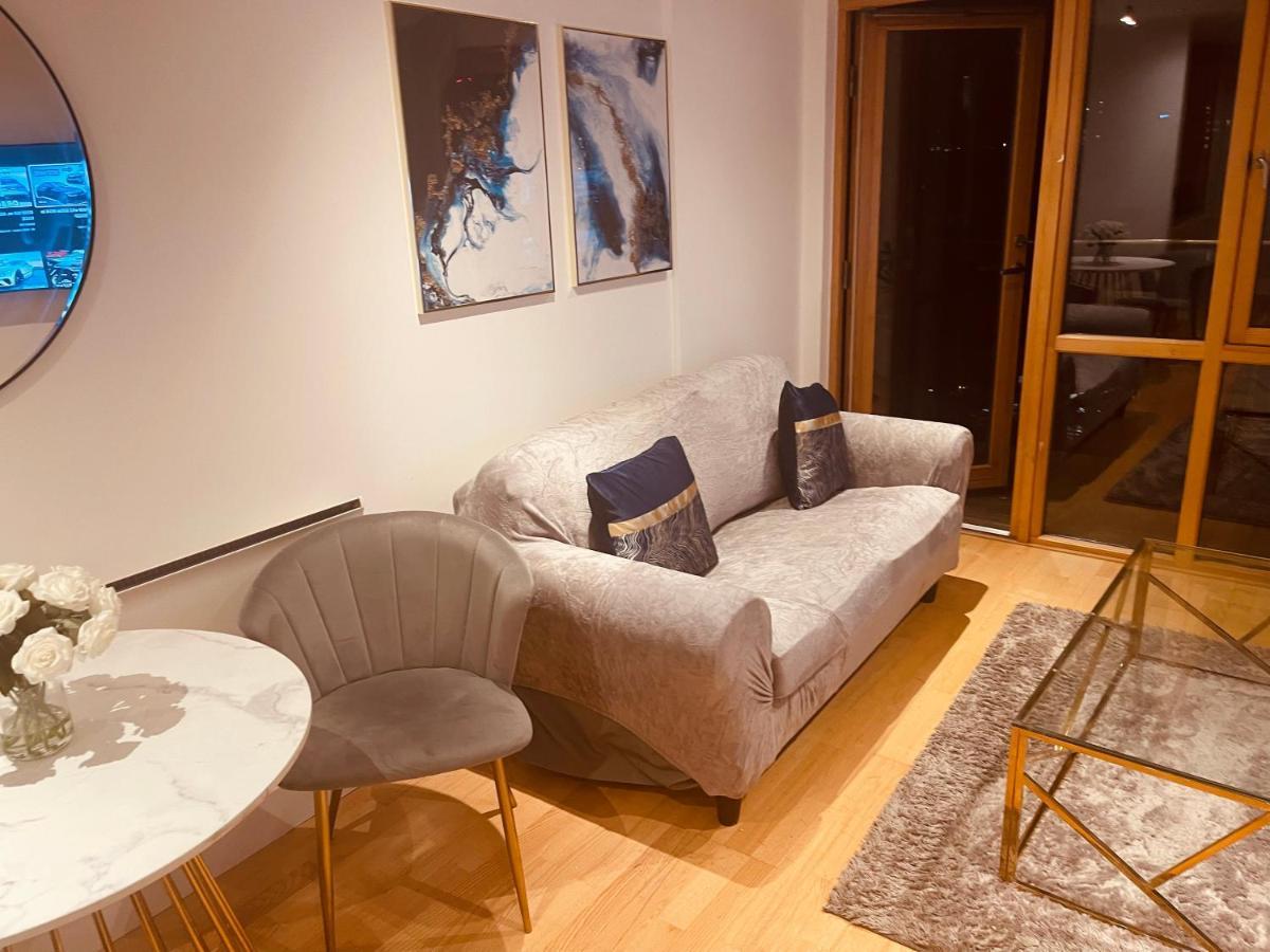 Primedoorstep Deluxe City Apt, River Canal View& Free Parking! Leeds  Extérieur photo